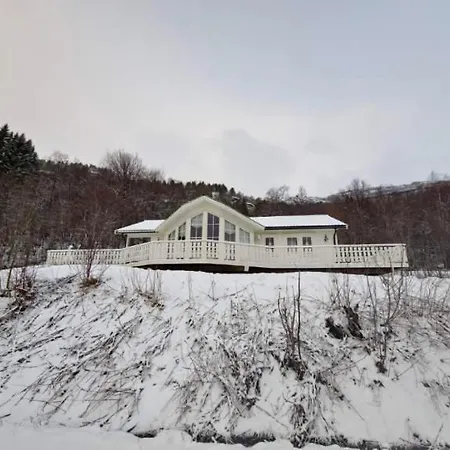 Seaside Tjeldøya With Views Car And Holiday home Tofte