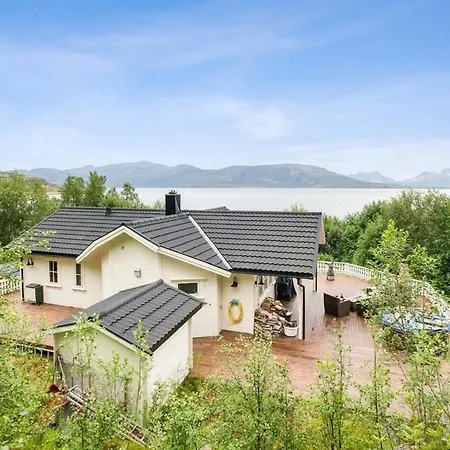 Holiday home Seaside Tjeldøya With Views Car And *